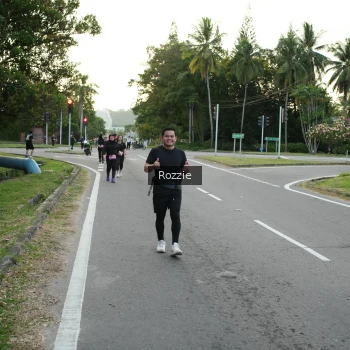 Runner Photo 3701300