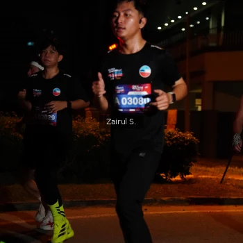 Runner Photo 3701306
