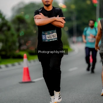 Runner Photo 3701324