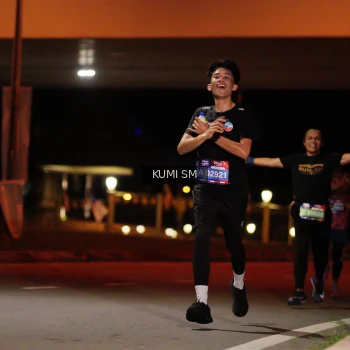 Runner Photo 3701337