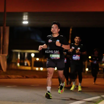 Runner Photo 3701394