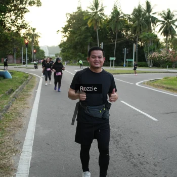 Runner Photo 3701402