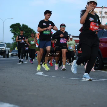 Runner Photo 3701409