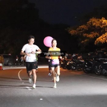 Runner Photo 3701457