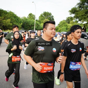 Runner Photo 3701474