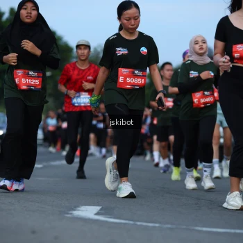 Runner Photo 3701575