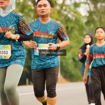 Runner Photo 3701590