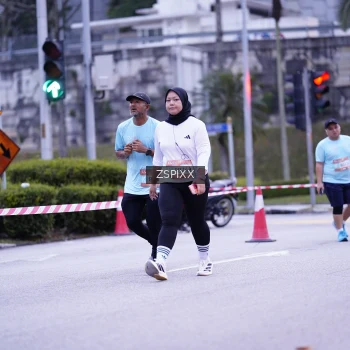 Runner Photo 3701631