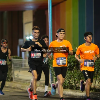 Runner Photo 3701637