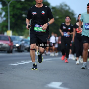 Runner Photo 3701638
