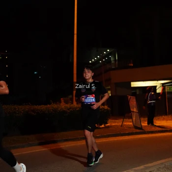 Runner Photo 3701649