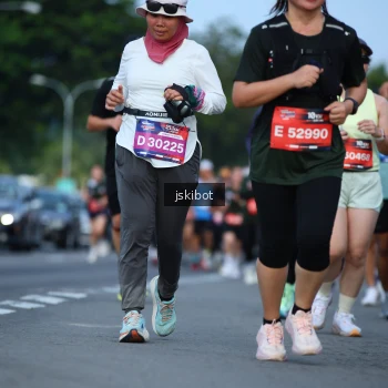 Runner Photo 3701652