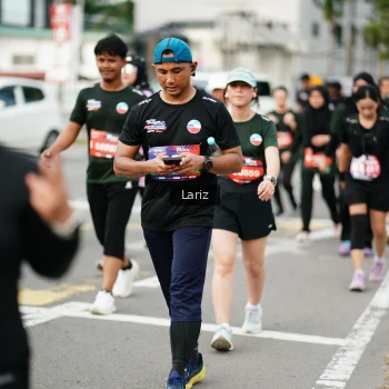 Runner Photo 3701657