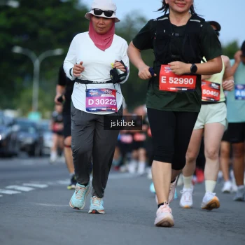 Runner Photo 3701661