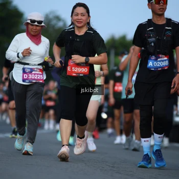 Runner Photo 3701669