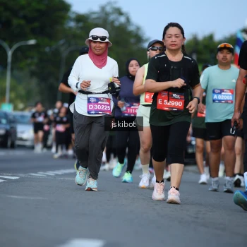 Runner Photo 3701674