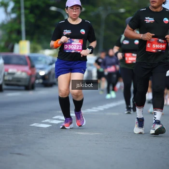 Runner Photo 3701683