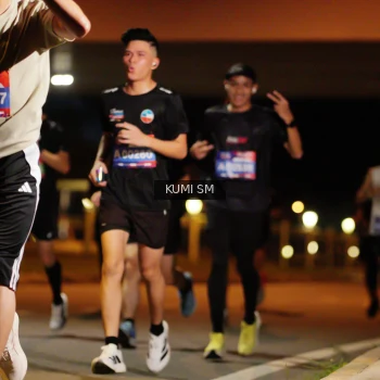 Runner Photo 3701690