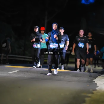 Runner Photo 3701691