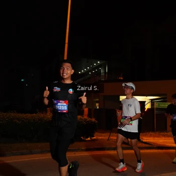 Runner Photo 3701708