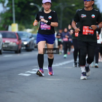 Runner Photo 3701709