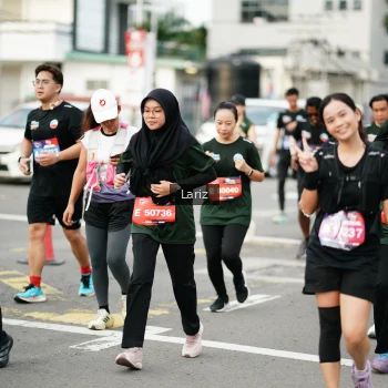 Runner Photo 3701731