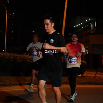 Runner Photo 3701735
