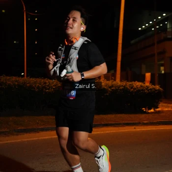 Runner Photo 3701739