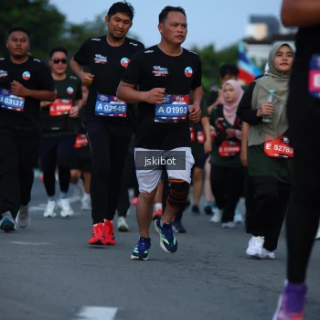 Runner Photo 3701757