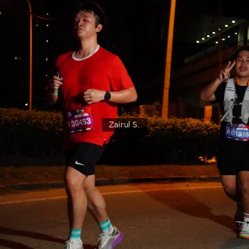 Runner Photo 3701780