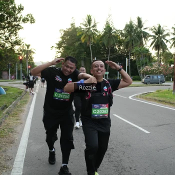 Runner Photo 3701790