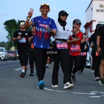 Runner Photo 3701797