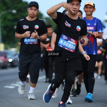 Runner Photo 3701811