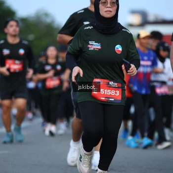 Runner Photo 3701860