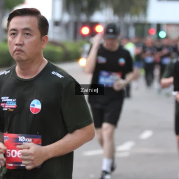 Runner Photo 3701878