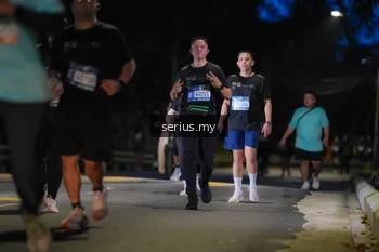 Runner Photo 3701887