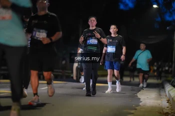 Runner Photo 3701888
