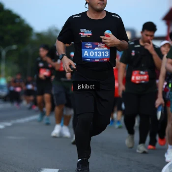 Runner Photo 3701889