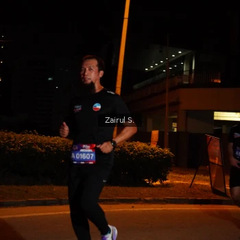 Runner Photo 3701891