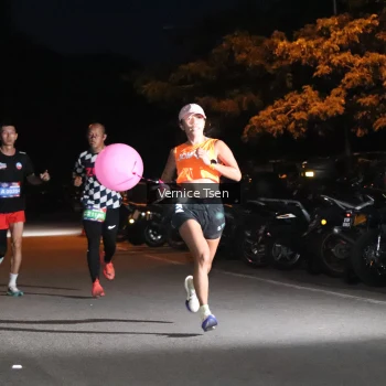 Runner Photo 3701917