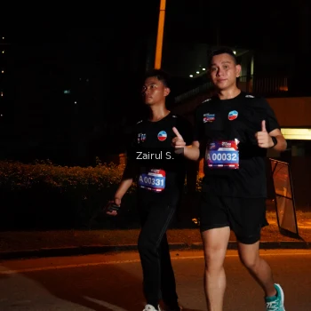 Runner Photo 3701924