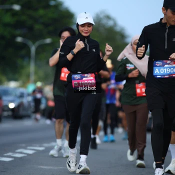 Runner Photo 3701933