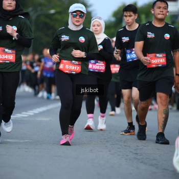 Runner Photo 3701989
