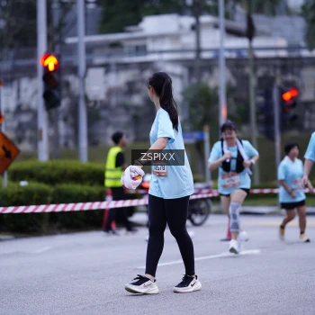 Runner Photo 3702023