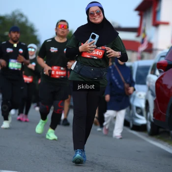 Runner Photo 3702028