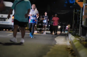 Runner Photo 3702040