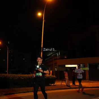 Runner Photo 3702042