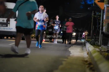 Runner Photo 3702049