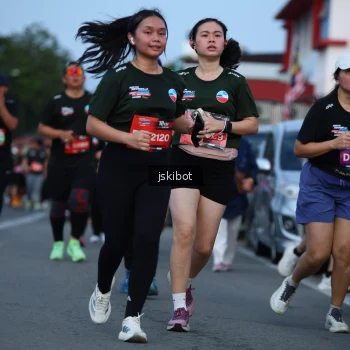Runner Photo 3702079