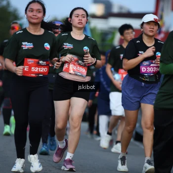 Runner Photo 3702087